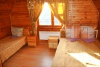Подмосковье, база отдыха Литвиново, размещение, коттедж 4, спальня с двуспальной и односпальной кроватью.